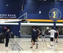 包含法甲赛程吃紧；犹他爵士冲刺阶段扳平良机；管理层满意；细节决定成败的词条